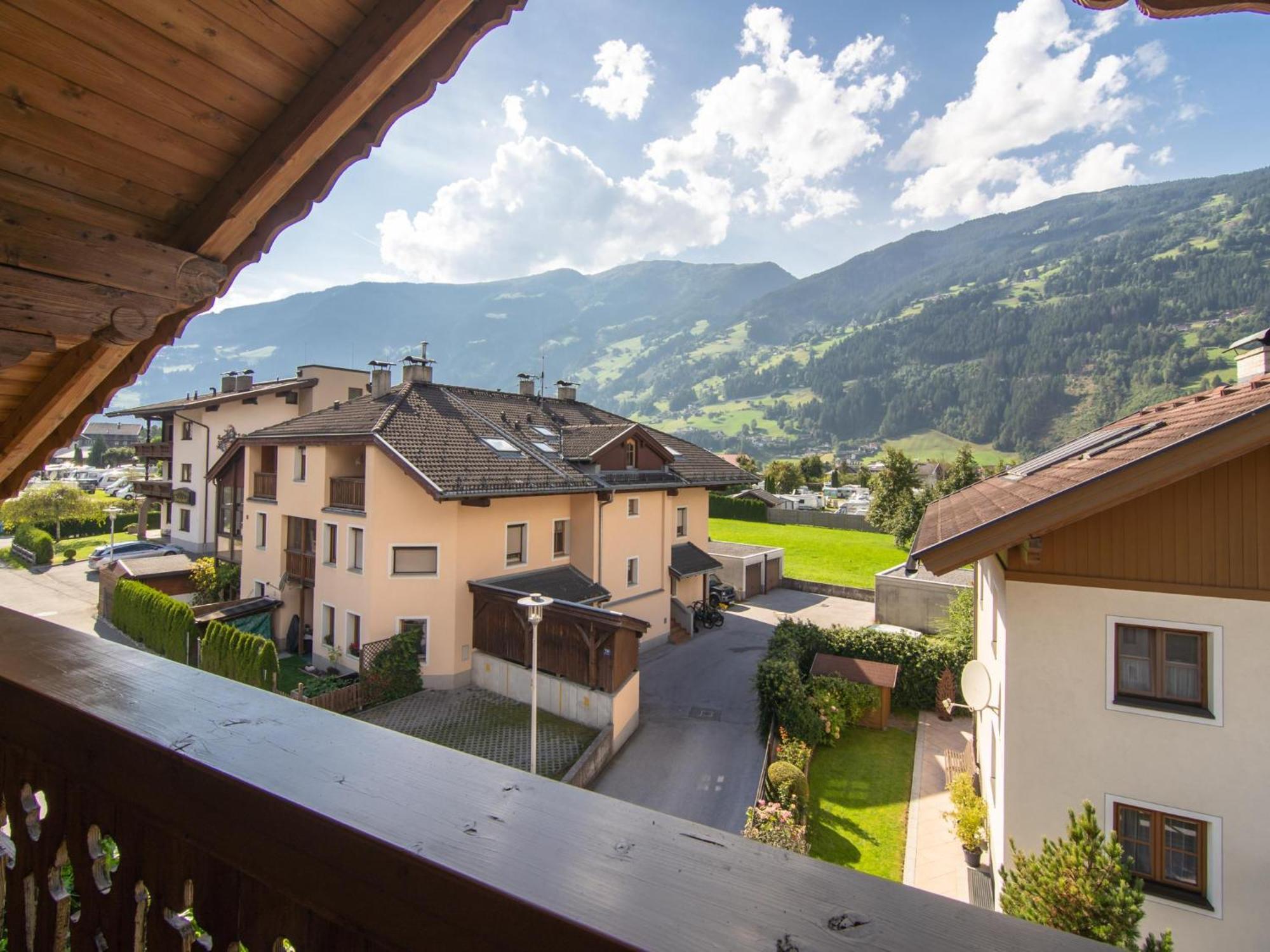 Appartement Haus Stock à Zell am Ziller Extérieur photo